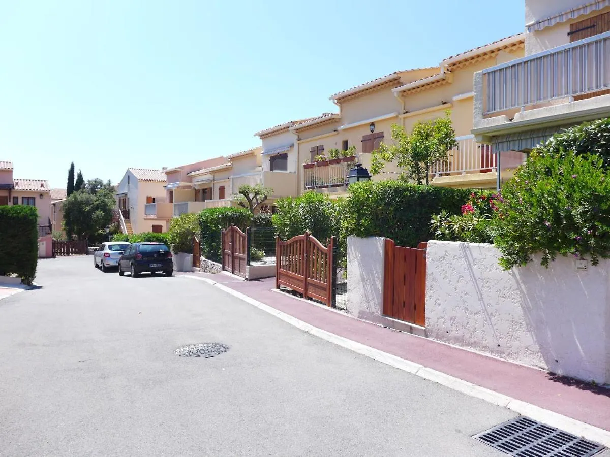 Apartment Le Mas Des Calanques-2 By Interhome Saint Aygulf France