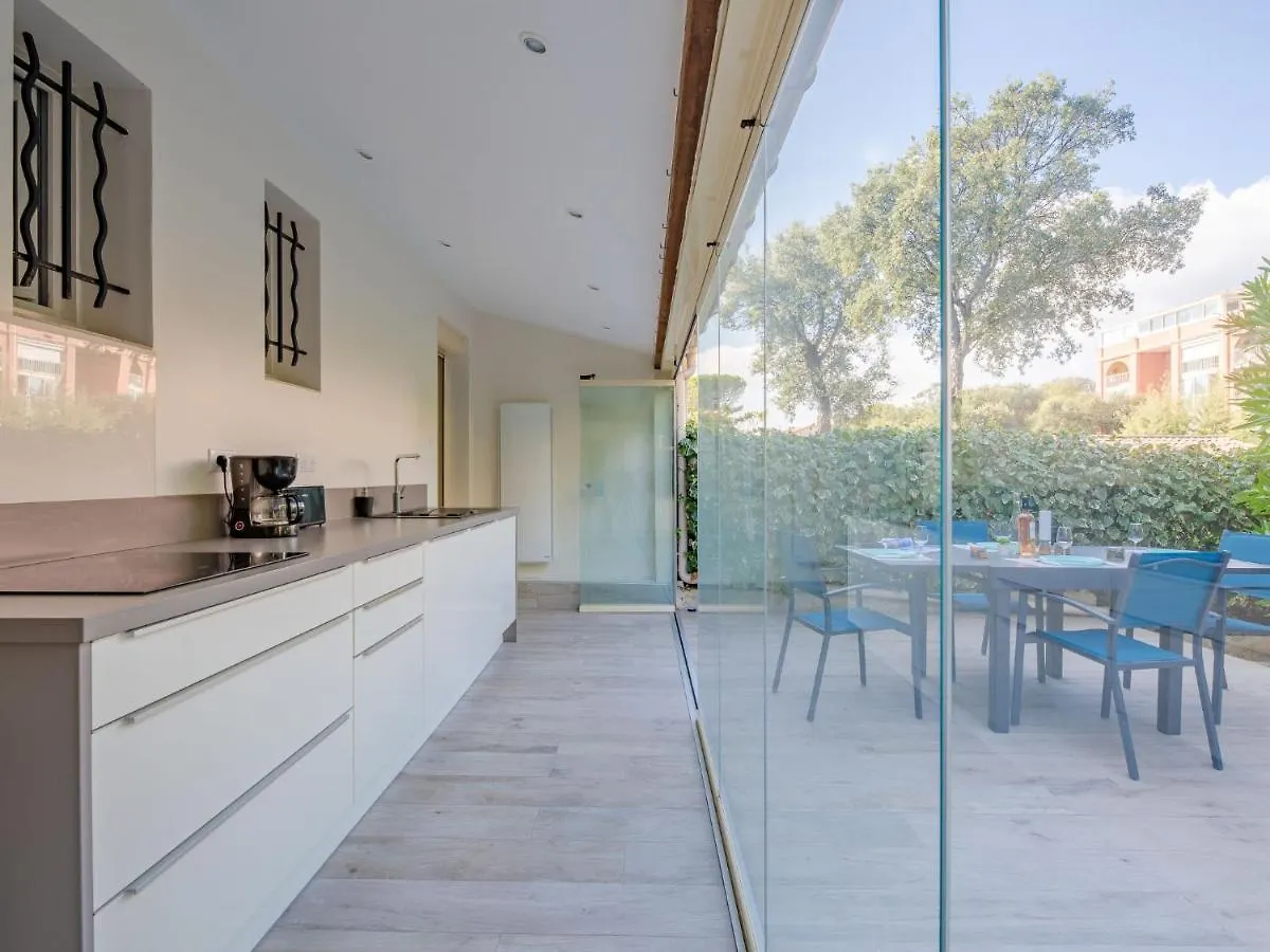 Apartment Le Mas Des Calanques-2 By Interhome Saint Aygulf