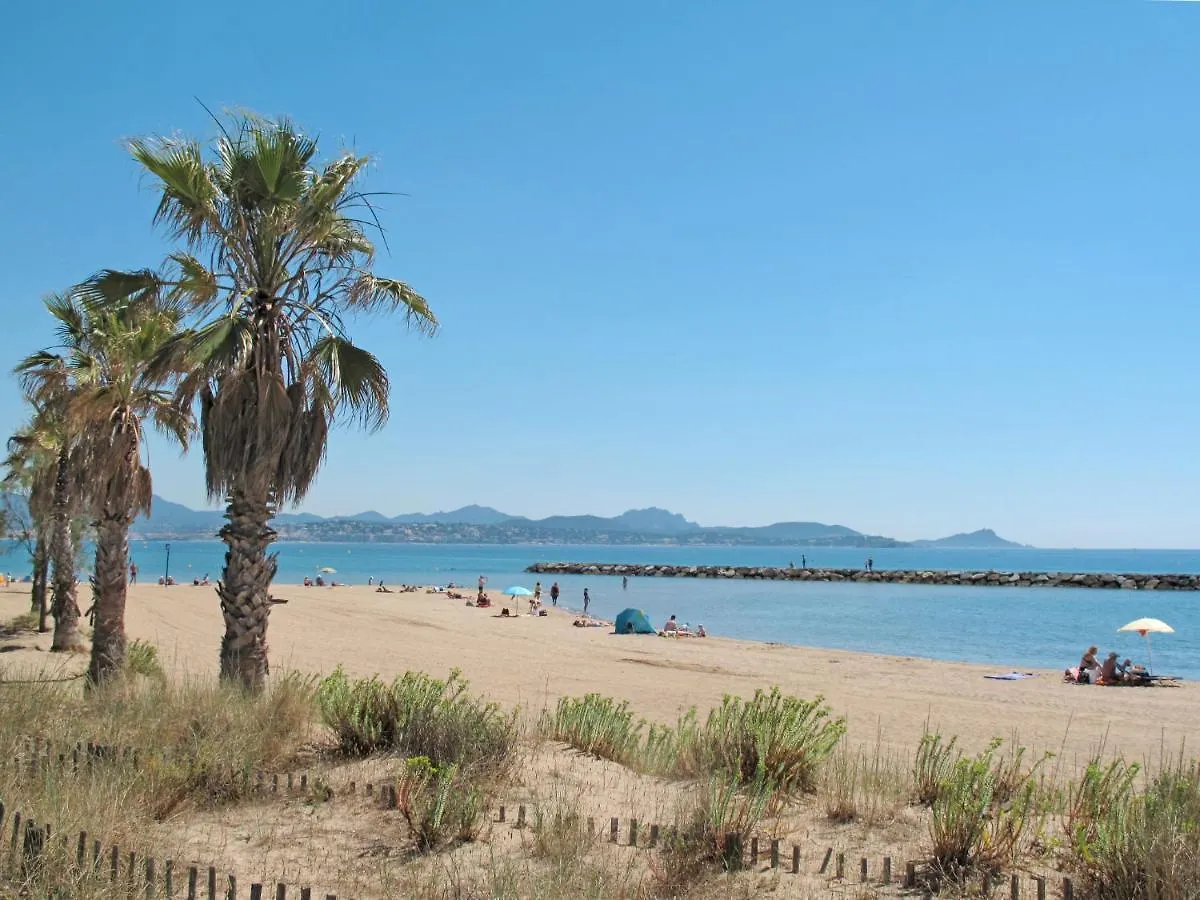 Apartment Le Mas Des Calanques-2 By Interhome Saint Aygulf