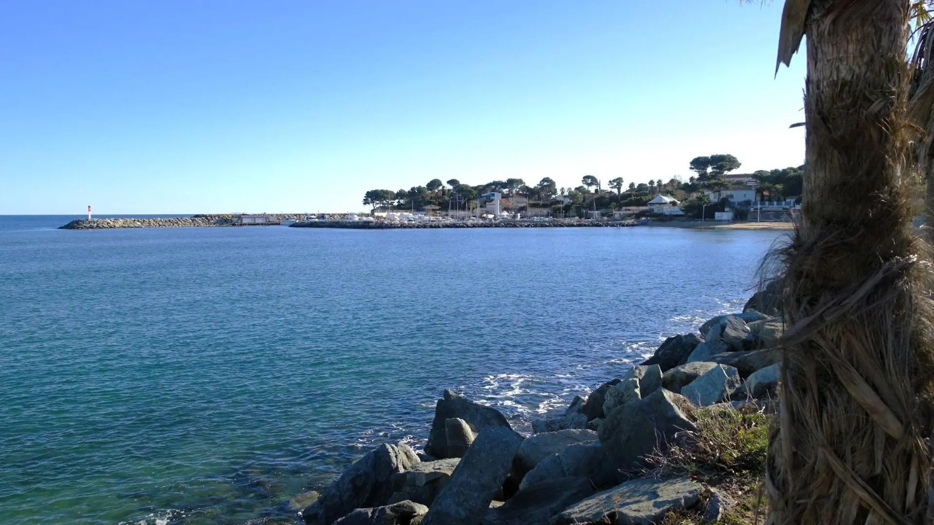 Apartment Le Mas Des Calanques-2 By Interhome Saint Aygulf France